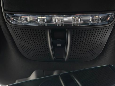 Used 2021 Mercedes-Benz GLC 300 4MATIC image 46