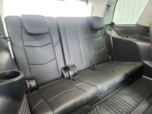 Used 2020 Cadillac Escalade Luxury image 50