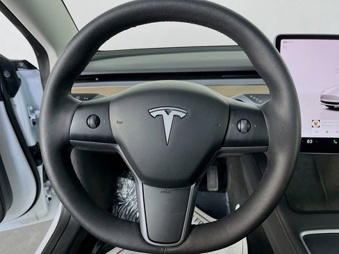 Used 2023 Tesla Model 3 Standard Range RWD image 13