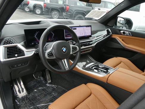 Used 2026 BMW X5 M60i AWD/4WD image 39