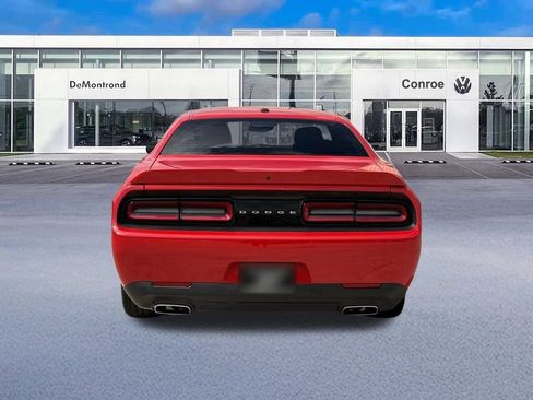 Used 2022 Dodge Challenger GT RWD image 6
