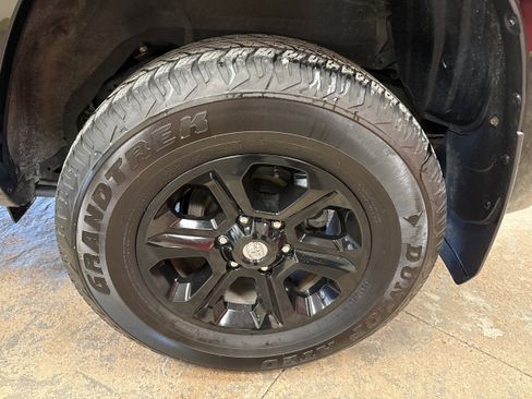 Used 2024 Toyota 4Runner SR5 image 7