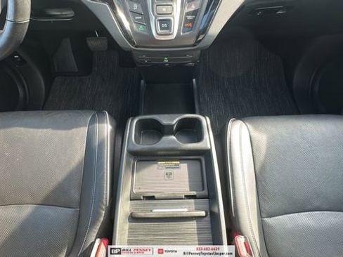 Used 2023 Honda Odyssey Elite image 9
