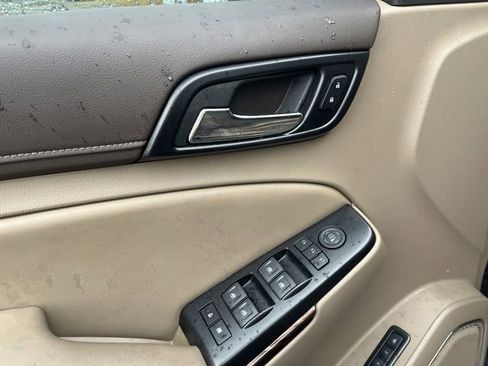 Used 2019 GMC Yukon SLT w/ Premium Edition image 11