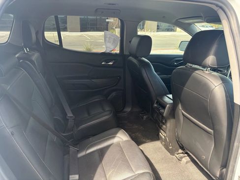 Used 2018 GMC Acadia SLT image 14