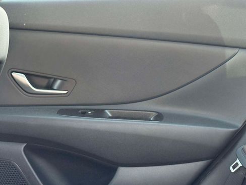 Used 2021 Hyundai Elantra SEL FWD image 14