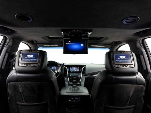 Used 2016 Cadillac Escalade Platinum AWD/4WD image 35