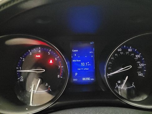 Used 2018 Toyota C-HR XLE image 23