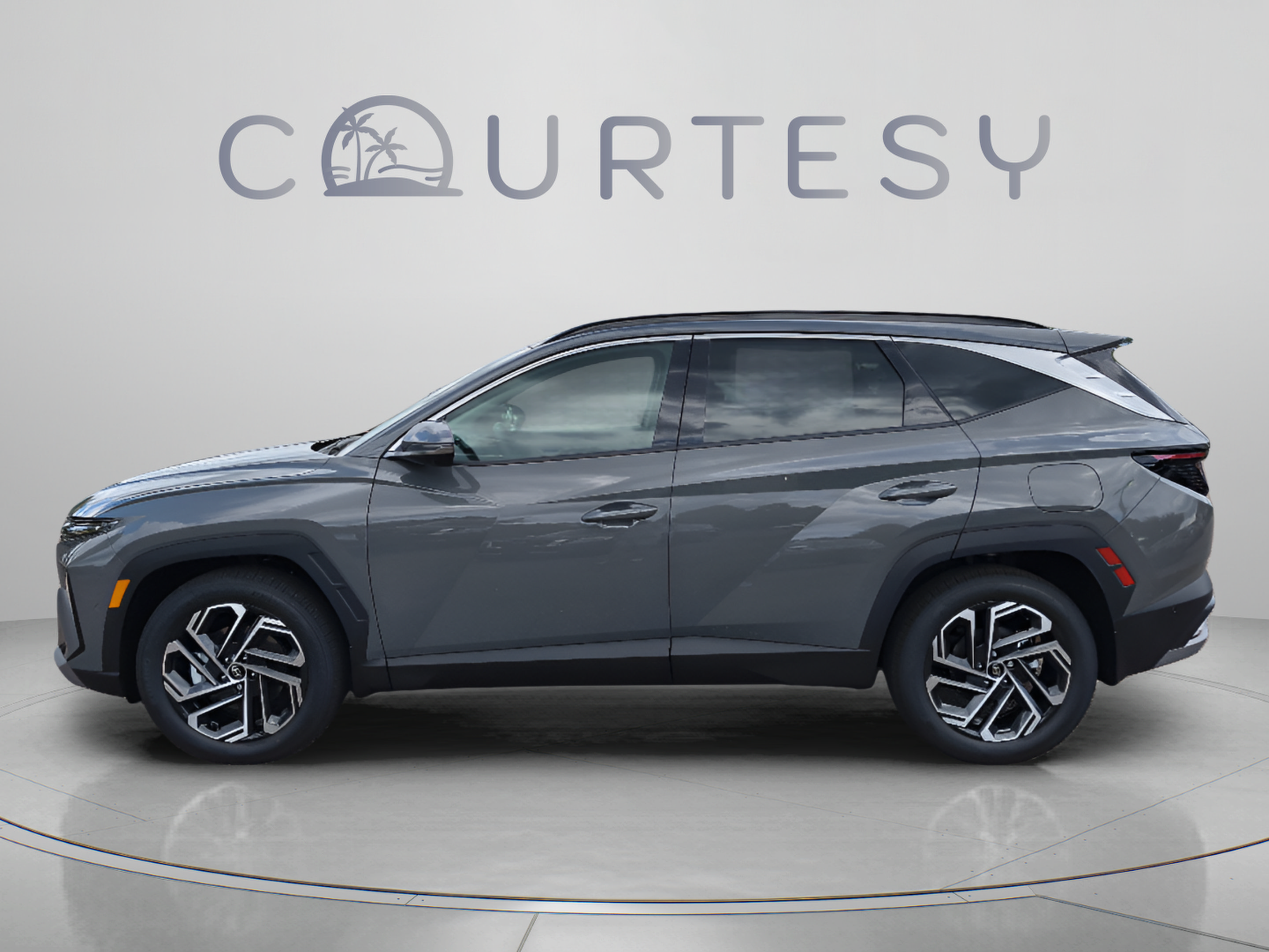 New 2026 Hyundai Tucson Limited FWD image 2