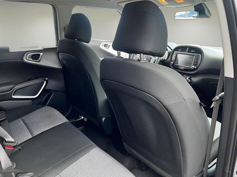 Used 2023 Kia Soul LX w/ Option Group 015 image 23