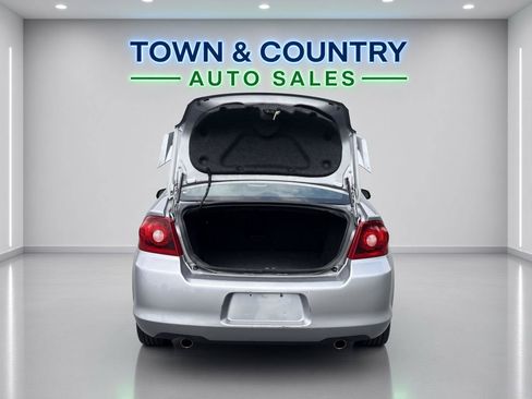 Used 2013 Dodge Avenger R/T FWD image 5