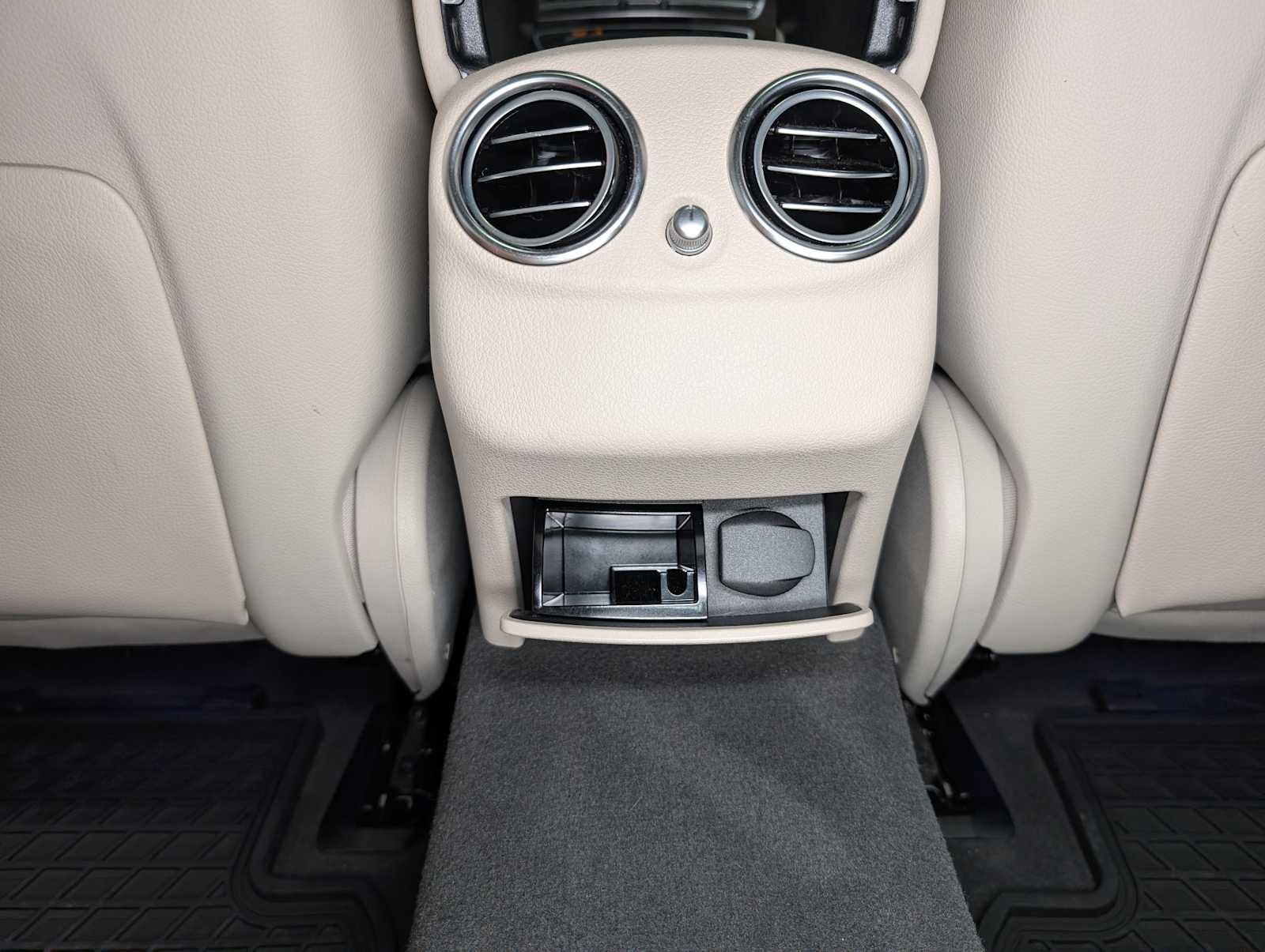 Certified 2022 Mercedes-Benz E 350 4MATIC Sedan image 21