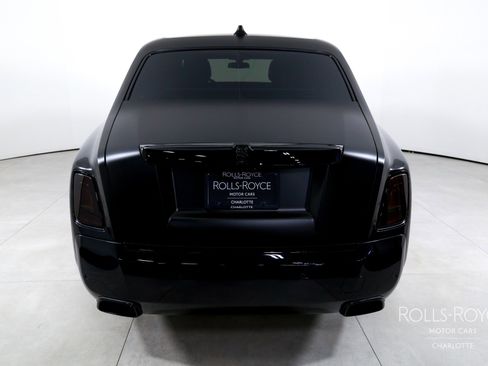 Used 2019 Rolls-Royce Phantom Sedan image 9