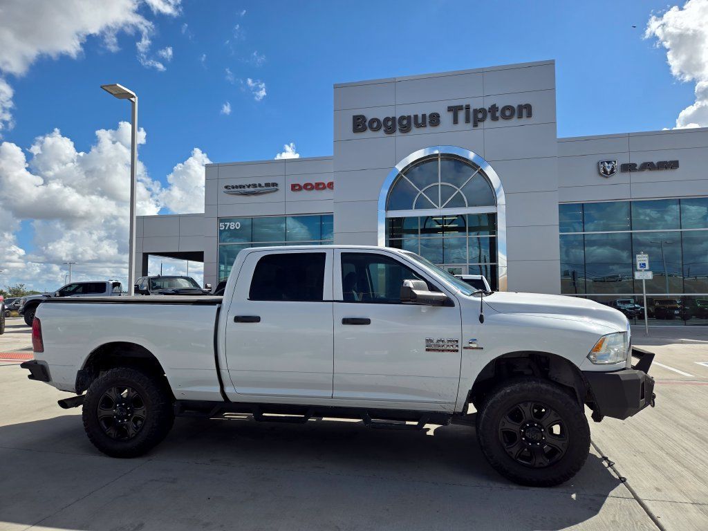 Used 2016 RAM 2500 Tradesman w/ Chrome Appearance Group AWD/4WD image 2