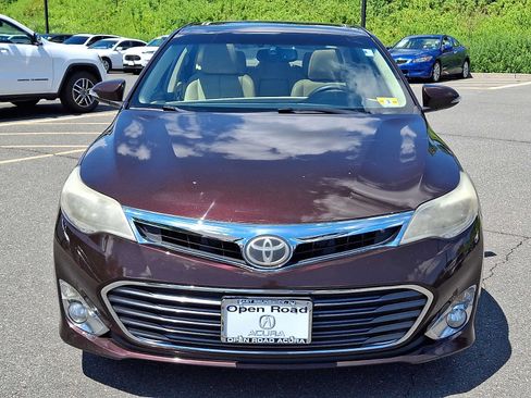 Used 2013 Toyota Avalon Limited FWD image 2