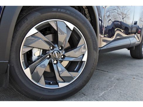 Used 2026 Nissan Rogue SV w/ SV Premium Package image 29