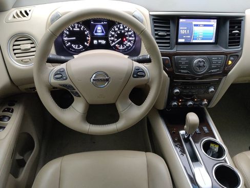 Used 2015 Nissan Pathfinder SL FWD image 22