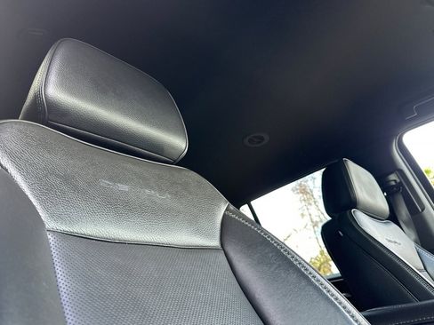 Used 2025 GMC Yukon Denali image 17