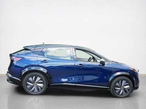 Certified 2024 Nissan Ariya AWD image 3