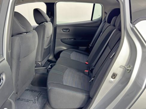 Used 2023 Nissan Leaf S image 34