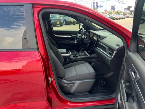 Used 2026 GMC Terrain Elevation w/ Technology Package II FWD image 16