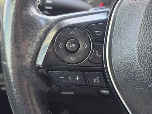 Used 2020 Toyota Corolla SE image 11