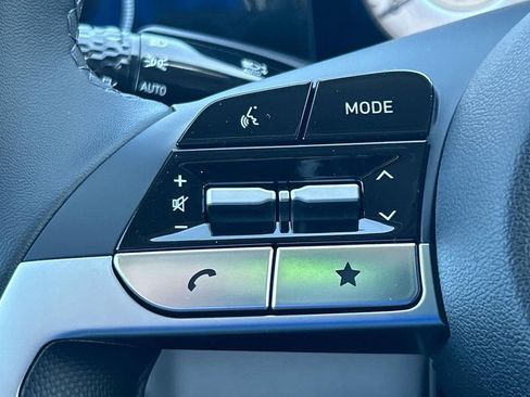 New 2026 Hyundai Elantra Limited image 24