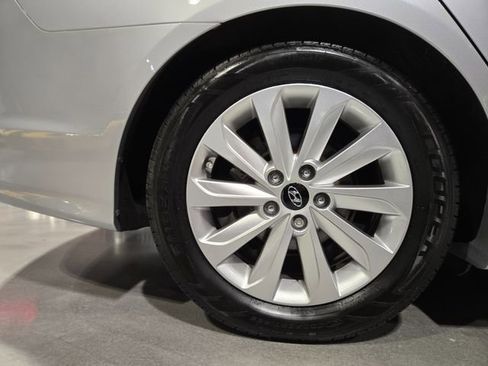 Used 2014 Hyundai Sonata Limited image 16