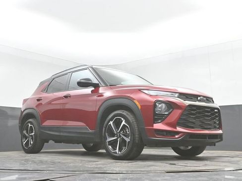 Used 2021 Chevrolet TrailBlazer RS w/ Technology Package FWD image 40