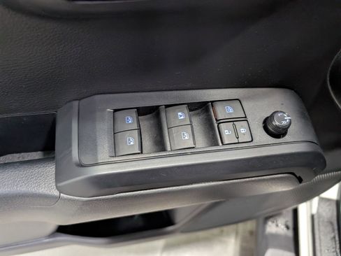 Used 2023 Toyota Tacoma SR image 13