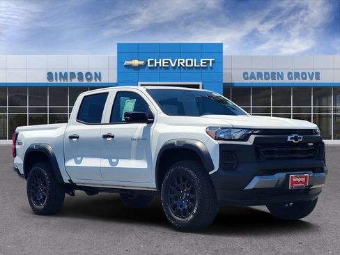 Used 2026 Chevrolet Colorado Trail Boss AWD/4WD image 1
