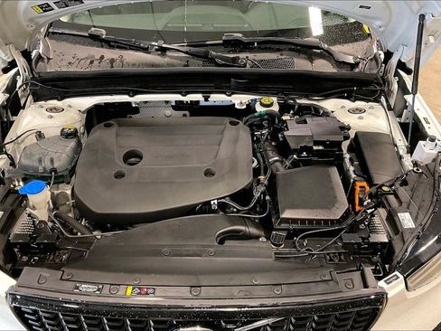 Used 2023 Volvo XC40 B5 Ultimate w/ Protection Package Premier AWD/4WD image 31