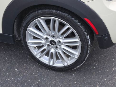 Used 2019 MINI Cooper S w/ Signature Upholstery Package image 9