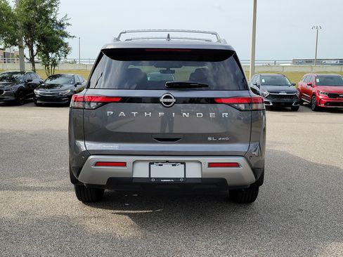 Certified 2024 Nissan Pathfinder SL AWD/4WD image 7