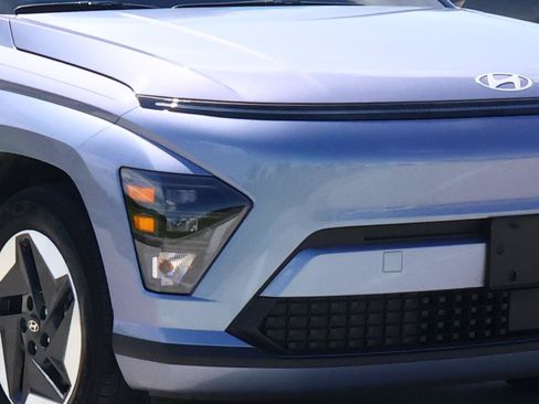 Used 2024 Hyundai Kona SEL FWD image 7