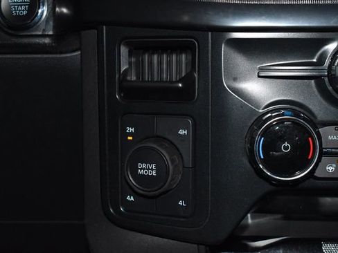 Used 2025 Ford F150 Lariat image 23