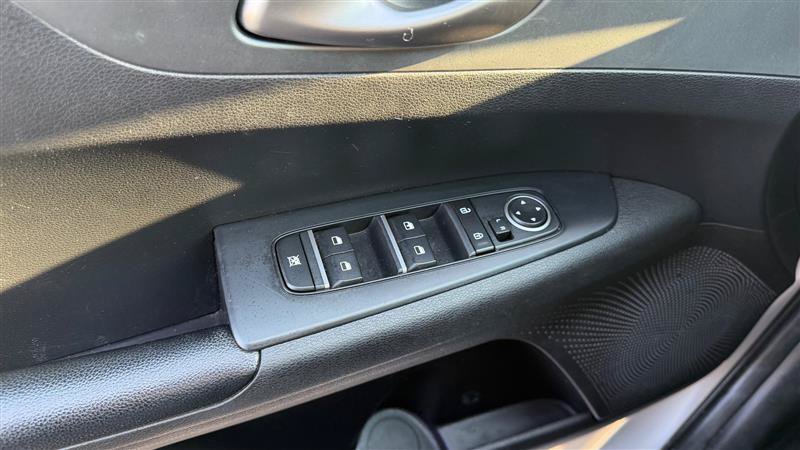 Used 2021 Kia Forte LXS FWD image 24