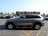 Used 2013 Jeep Grand Cherokee Limited w/ Luxury Group II image 2