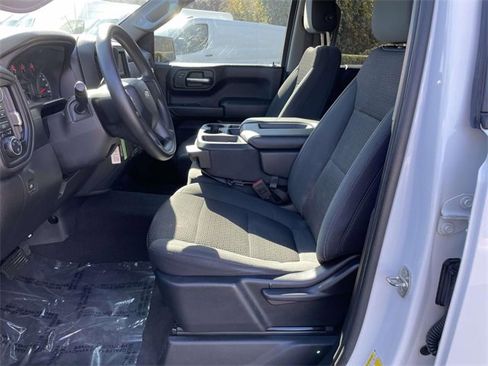 Used 2020 Chevrolet Silverado 1500 Custom w/ Custom Convenience Package image 9