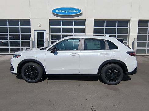 New 2026 Honda HR-V Sport image 8