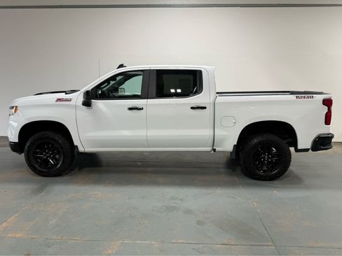 Used 2025 Chevrolet Silverado 1500 LT Trail Boss AWD/4WD image 2