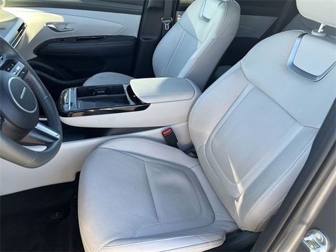 Certified 2025 Hyundai Tucson Limited image 29
