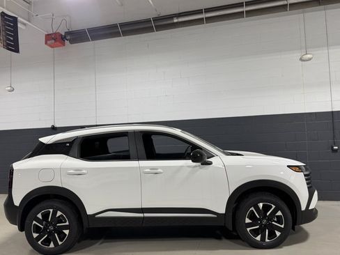 New 2026 Nissan Kicks SV w/ SV Premium Package AWD/4WD image 6