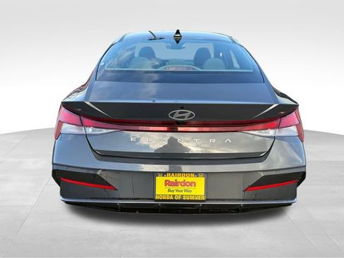 Used 2024 Hyundai Elantra SEL image 9