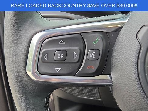 Used 2025 Jeep Wrangler Unlimited Sahara AWD/4WD image 21