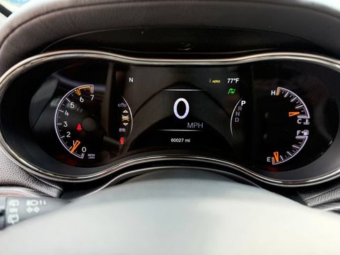 Used 2019 Jeep Grand Cherokee High Altitude AWD/4WD image 11