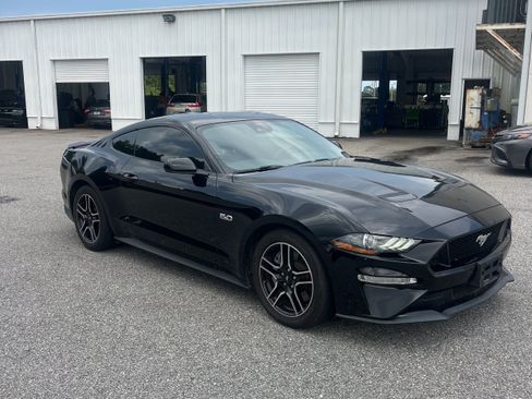 Used 2021 Ford Mustang GT w/ Equipment Group 301A RWD image 9