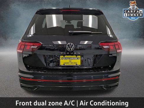 Used 2023 Volkswagen Tiguan SE R-Line AWD/4WD image 6