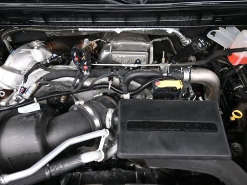 Used 2023 GMC Sierra 2500 AT4 image 24