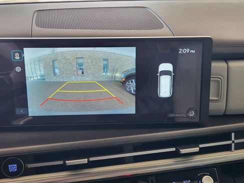 Certified 2025 Hyundai Santa Fe SE image 16